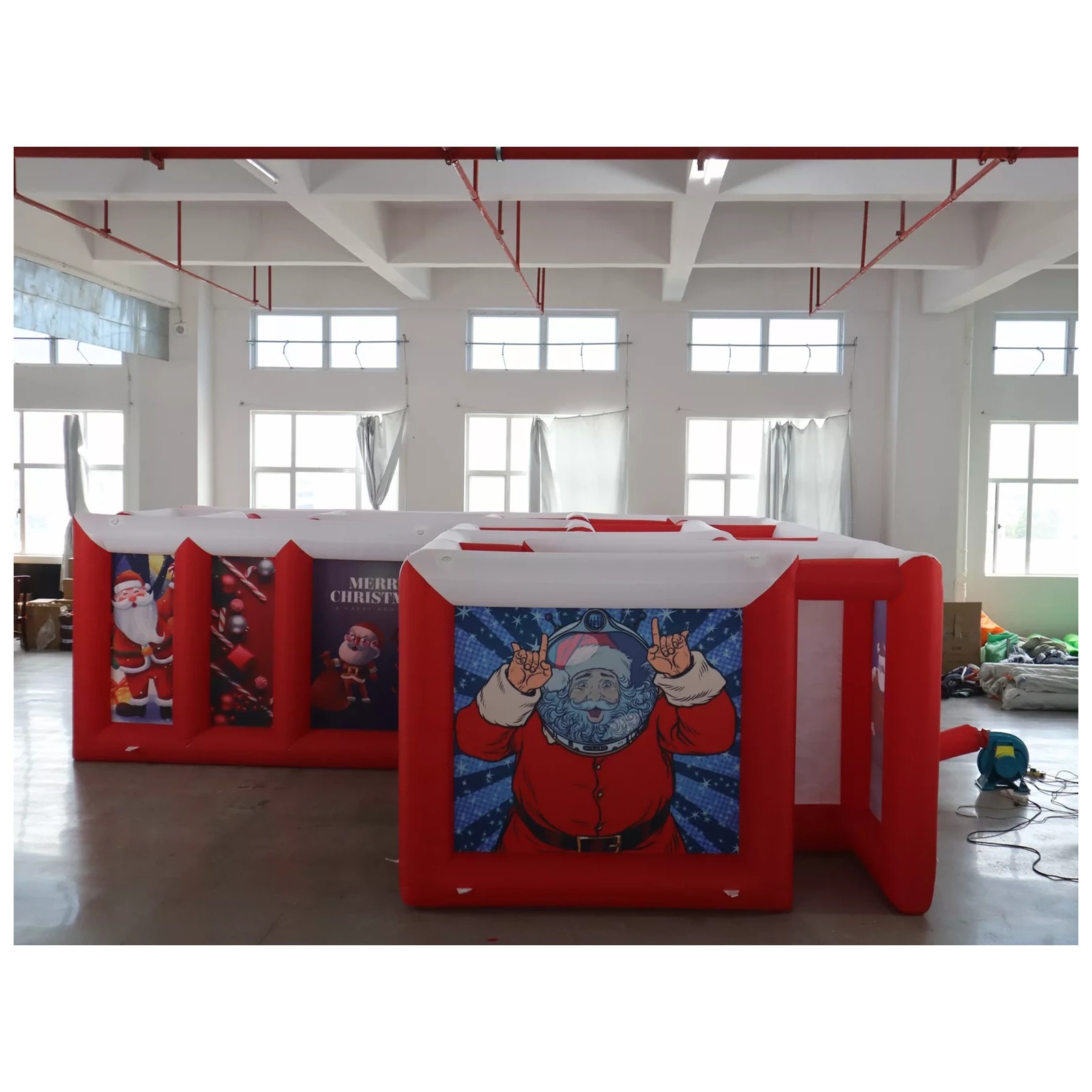 Large Red White Flat Roof Infl - Kids Outdoor Fun recension och pris