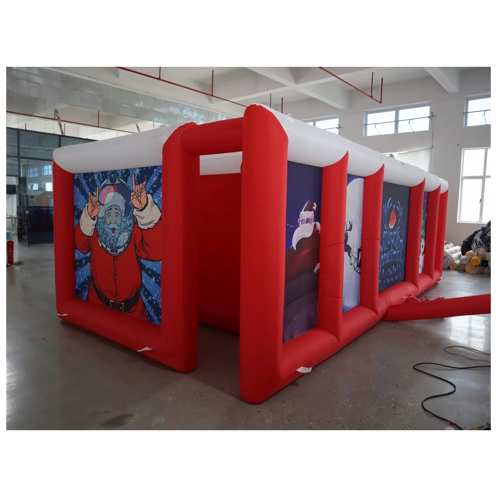 Large Red White Flat Roof Infl - Kids Outdoor Fun recension och pris